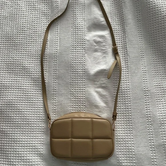 H&M Purse - Picture 3 of 3
